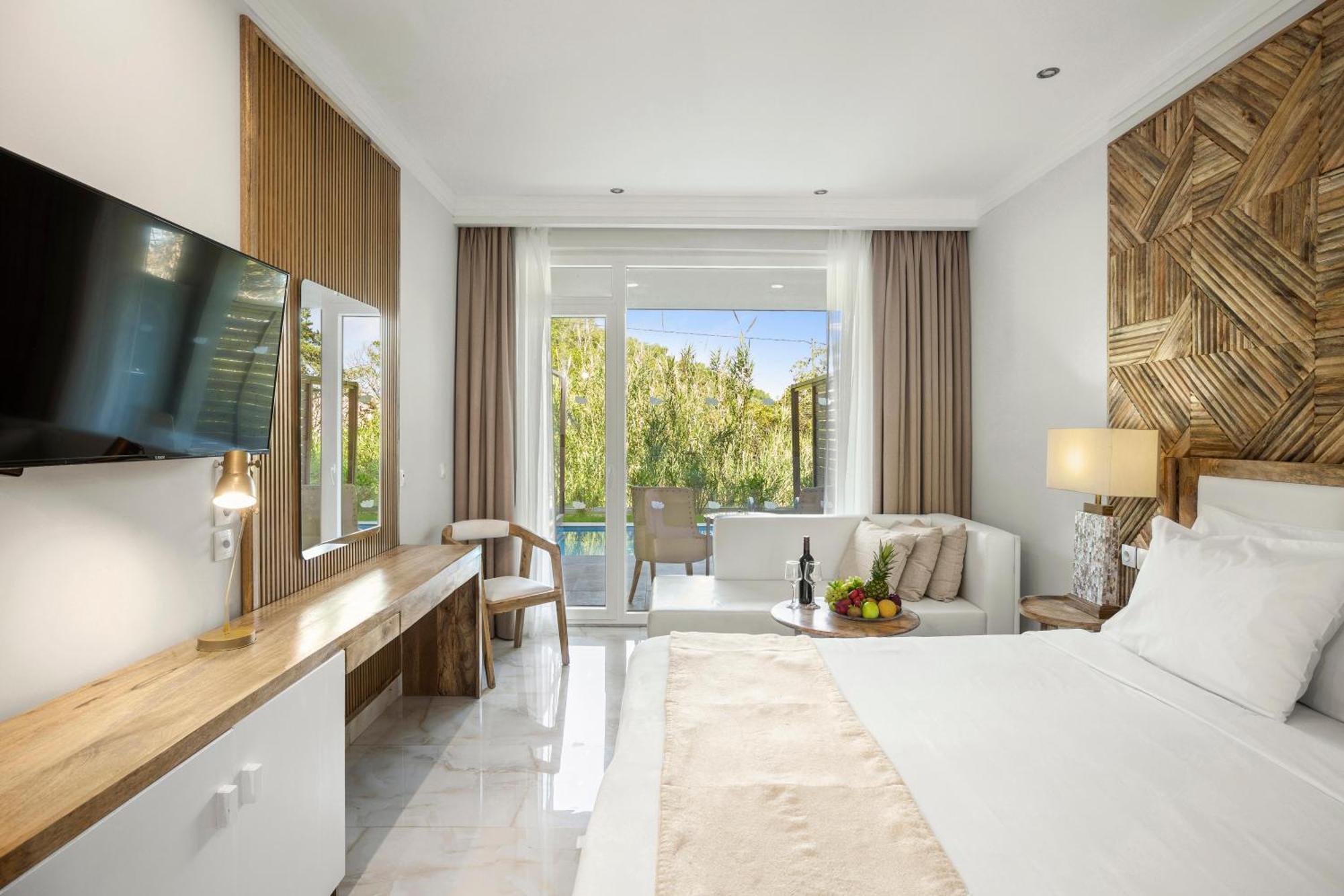 Kairaba Mythos Palace - Adults Only Kouspades Exterior photo Deluxe Room